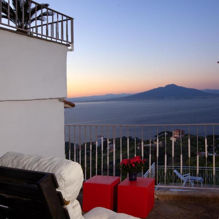 Spacious Sorrento Villa with Pool, Jacuzzi & Panoramic Sea View - Villa - 41