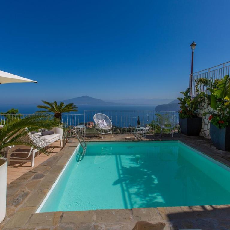 Spacious Sorrento Villa with Pool, Jacuzzi & Panoramic Sea View - Villa - 49