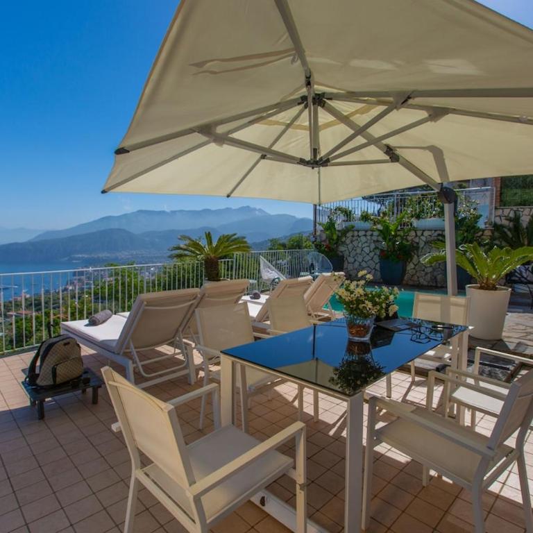 Spacious Sorrento Villa with Pool, Jacuzzi & Panoramic Sea View - Villa - 76