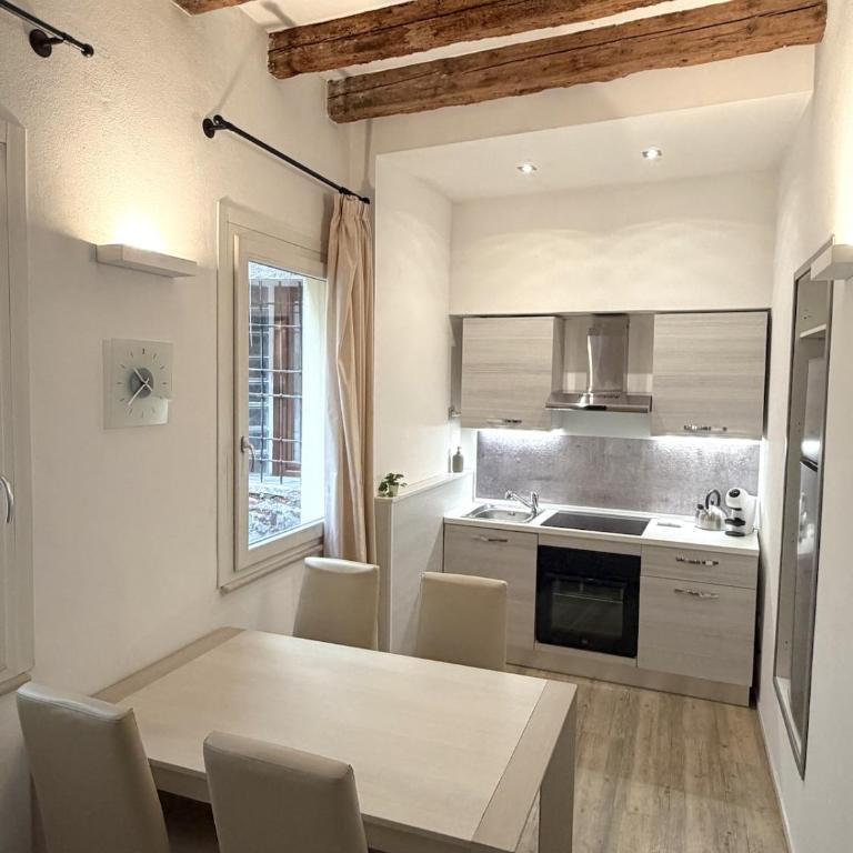 New 2-bedroom apartment near the center - Appartamento con 2 Camere da Letto - 1