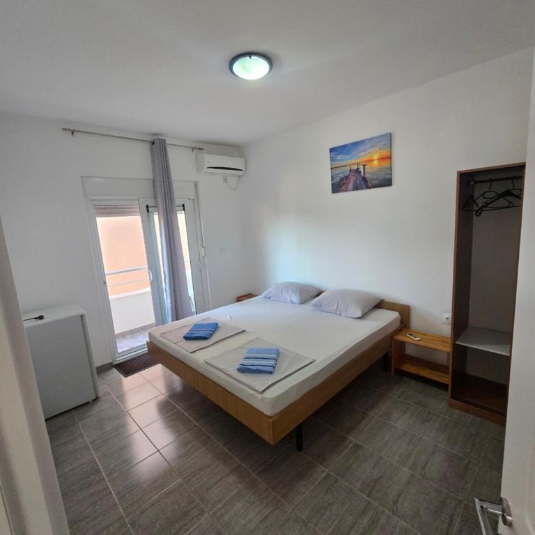 Saraj appartments - Dvokrevetna Soba sa Bračnim Krevetom i Terasom - 4
