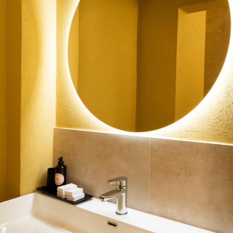 TreVì Apulian Lives - Double Room with Balcony - 8