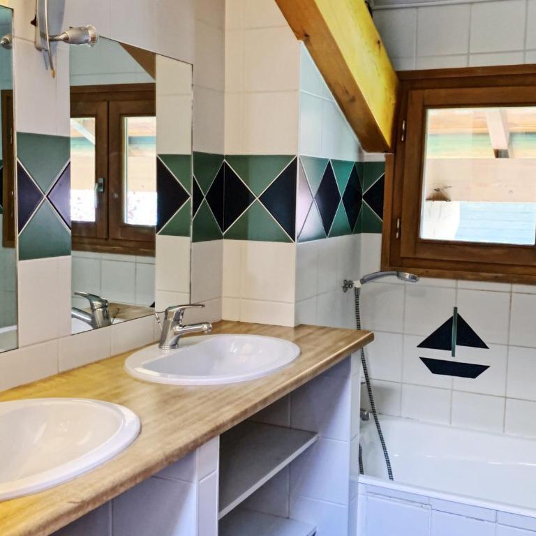 Chalet lumineux proche lac, 80m des pistes, calme familial - FR-1-598-87 - Chalet (10 Adults) - 15