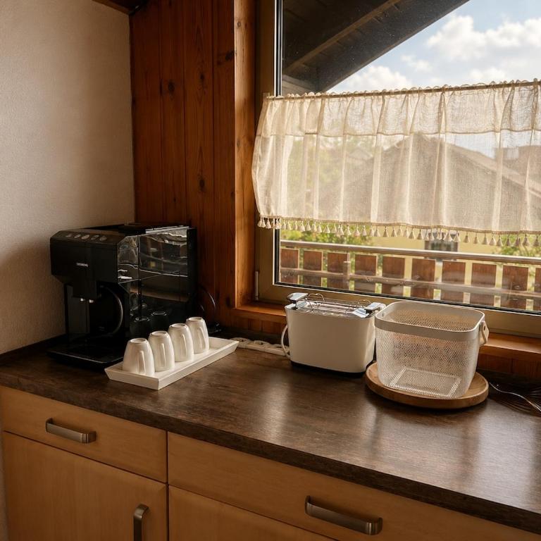 Großzügige Ferienwohnung in Vogt mit Balkon und Alpenblick - Apartment mit 2 Schlafzimmern - 2