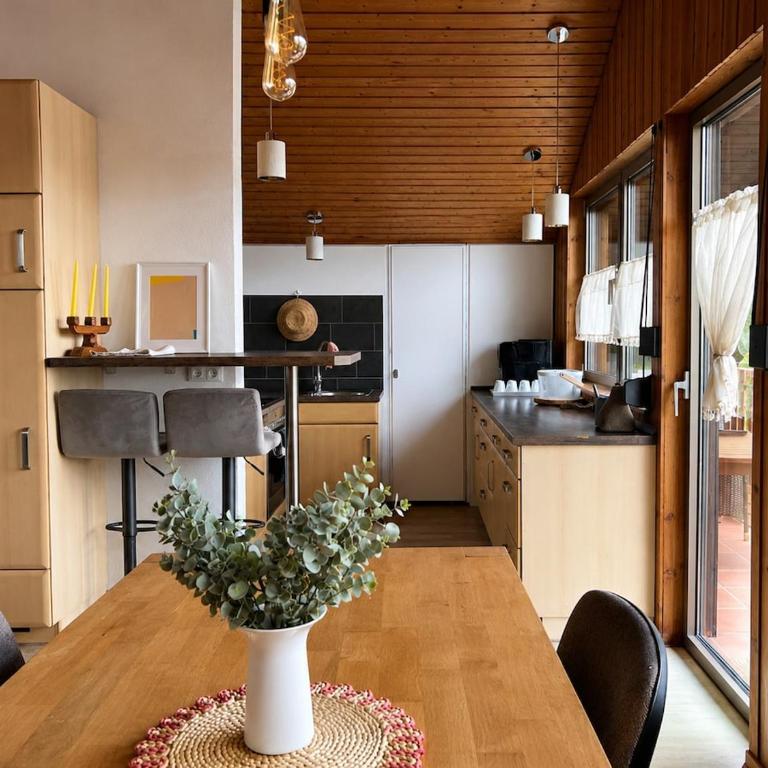 Großzügige Ferienwohnung in Vogt mit Balkon und Alpenblick - Apartment mit 2 Schlafzimmern - 3