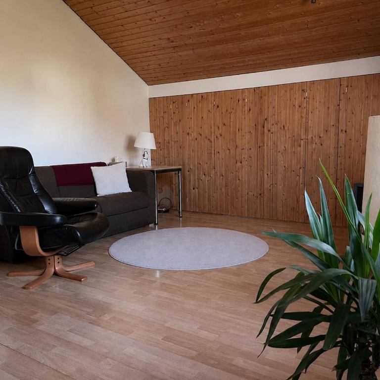 Großzügige Ferienwohnung in Vogt mit Balkon und Alpenblick - Apartment mit 2 Schlafzimmern - 5