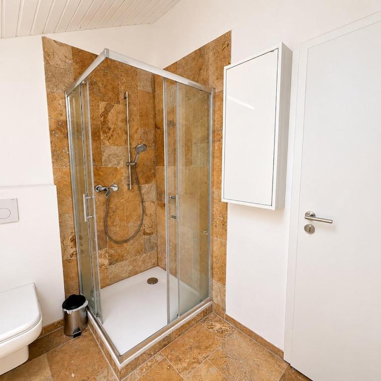 Großzügige Ferienwohnung in Vogt mit Balkon und Alpenblick - Apartment mit 2 Schlafzimmern - 12