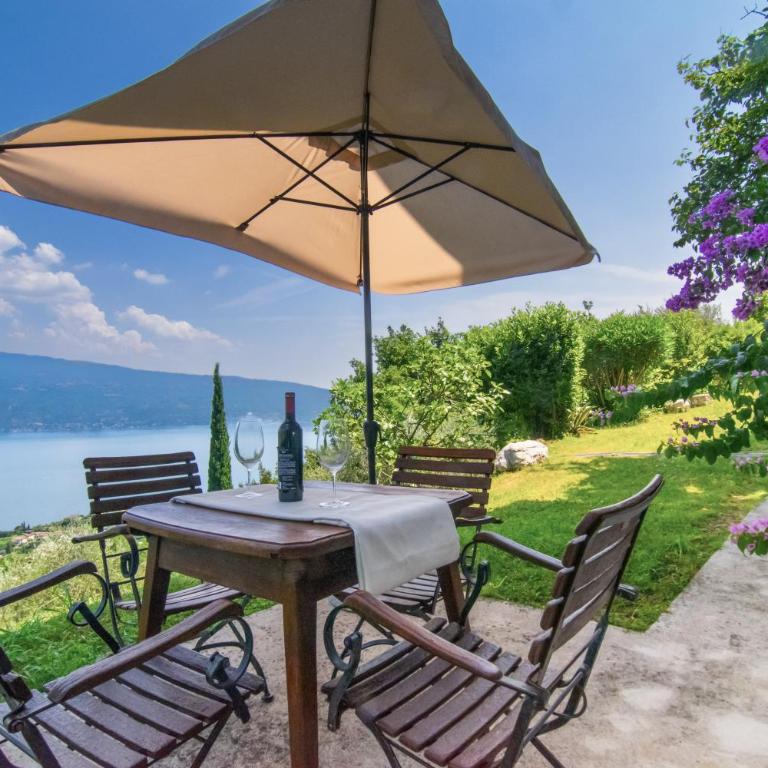 Villa Supina - 3BDR with Pool & Panoramic Lake Garda Views - Casa con 3 Camere da Letto - 3