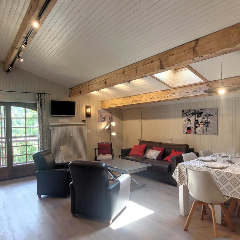 Penthouse rénové pour 6 avec balcon et cheminée - FR-1-598-171 - Apartment - 5