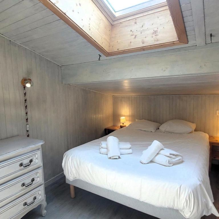 Penthouse rénové pour 6 avec balcon et cheminée - FR-1-598-171 - Apartment - 10