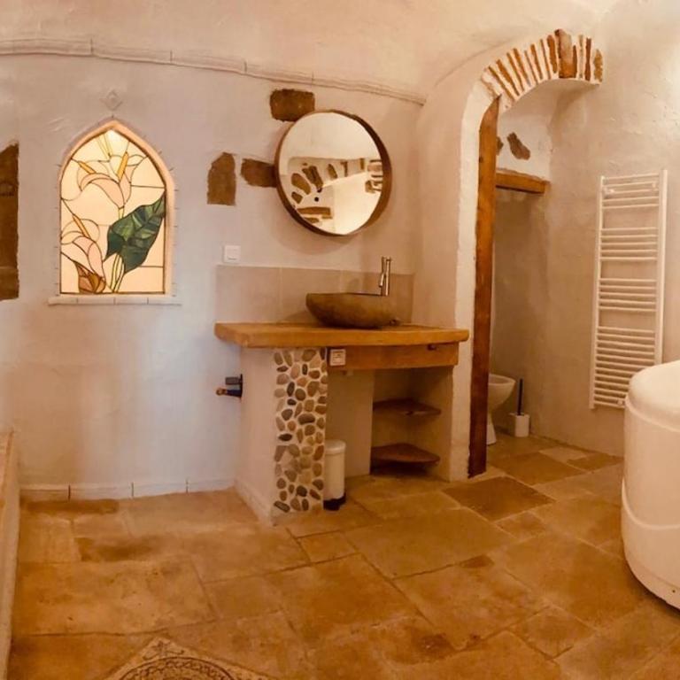 Charming studio with private spa and a unique setting - Apartment mit 1 Schlafzimmer - 7