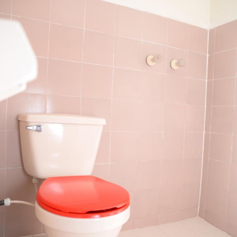 Hotel Yopal - Double Room with Private Bathroom - 4