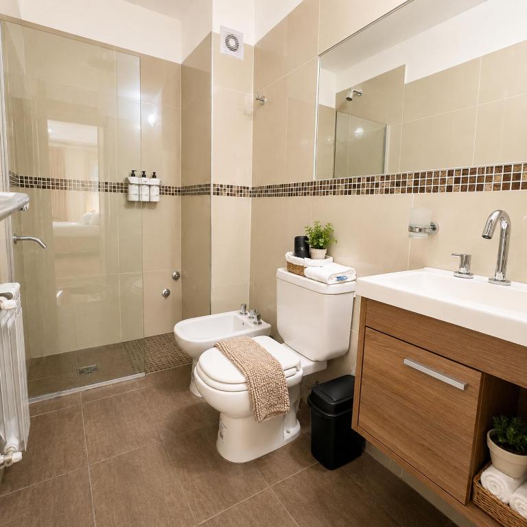 ALOJATE Departamento Moderno y Céntrico CON COCHERA privada - One-Bedroom Apartment - 6