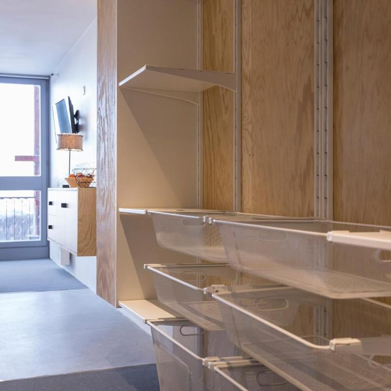 Studio rénové proche centre, balcon, 5 couchages, WIFI inclus - Studio - 8