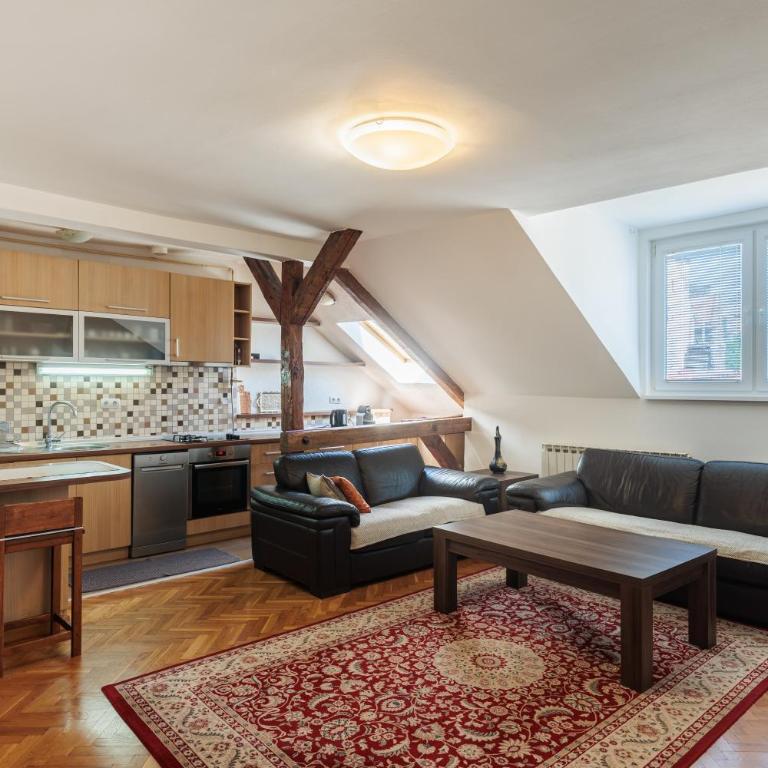 Sarajevo Main Street I Spacious 2bdr apartment - Apartman sa 2 Spavaće Sobe - 1