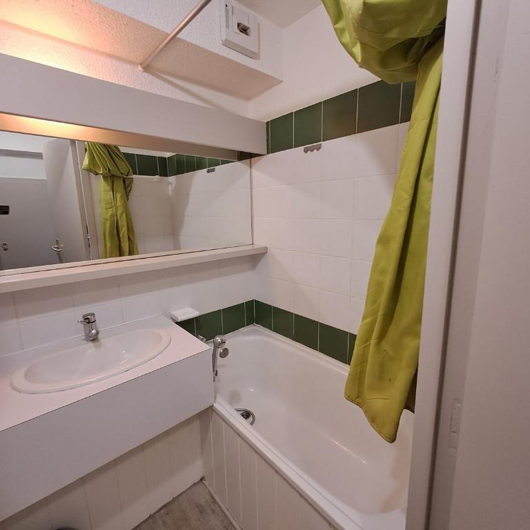 Duplex moderne aux Deux Alpes avec vue montagnes et balcon, parking inclus - Apartamento de 3 dormitorios - 7