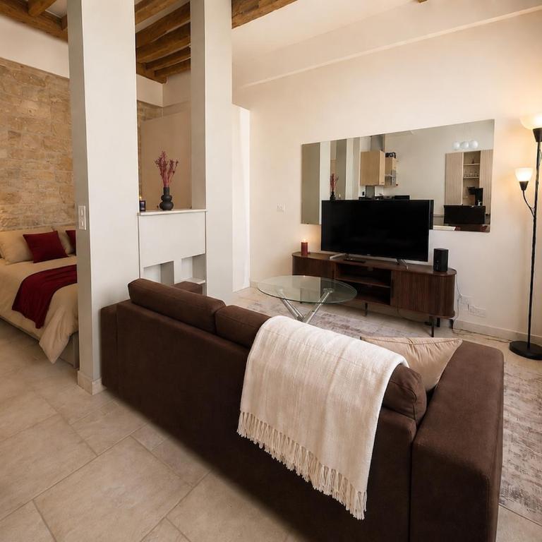 Charming studio with beams Rue du Cherche Midi - Appartement 1 Chambre - 1