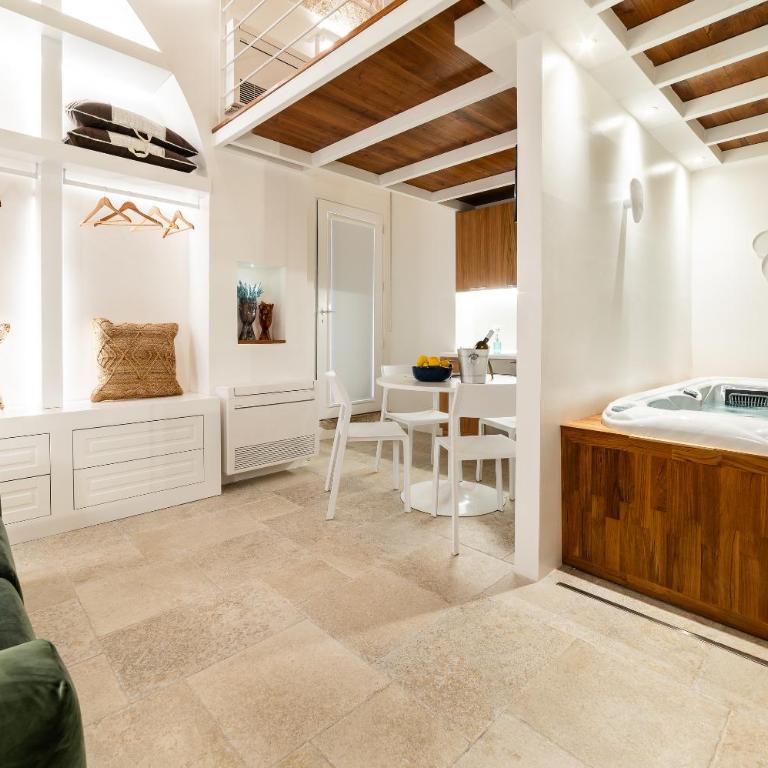 Old Court Luxury Suite Spa by Monholiday - Appartamento - 11