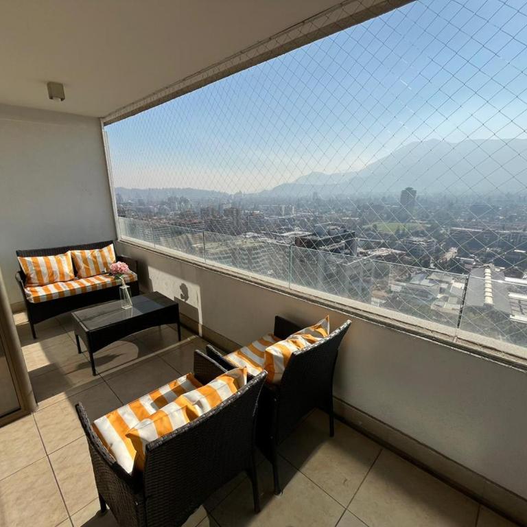 Depto Las Condes-Vitacura a pasos de Parque Arauco - Two-Bedroom Apartment - 11