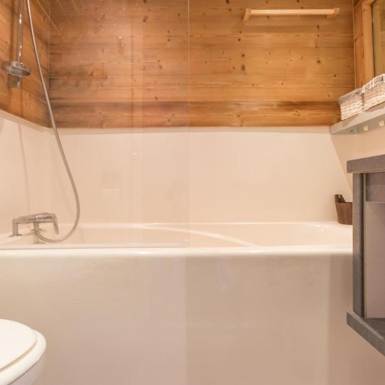 Duplex rénové au calme avec balcon - 6/7 pers. - FR-1-346-332 - Appartement - 16