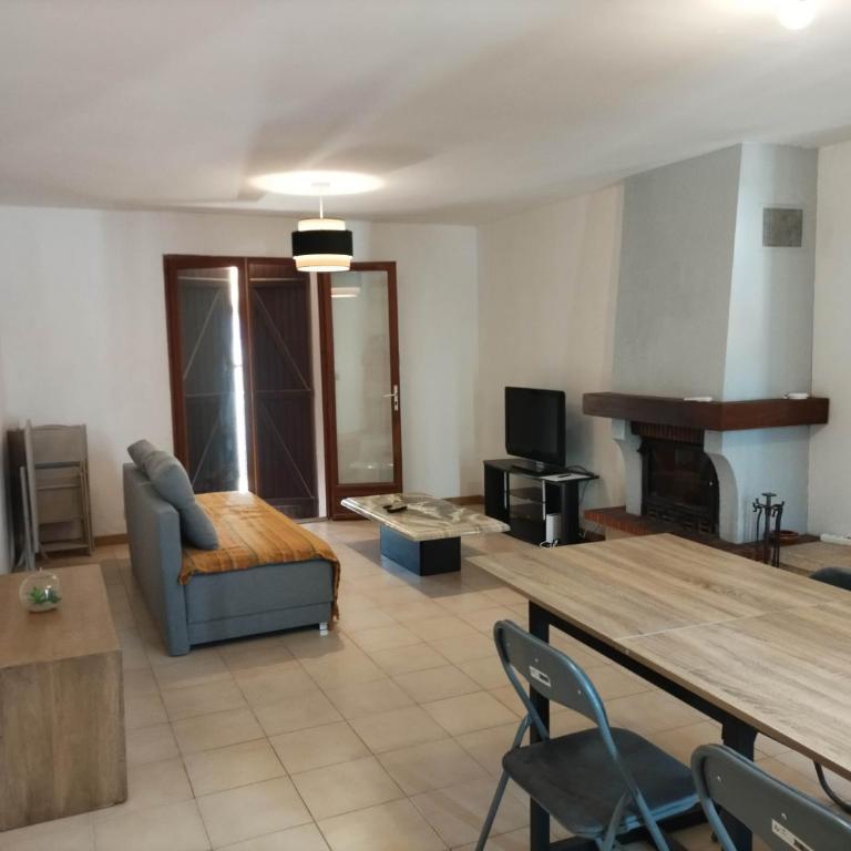 Maison 80 m2 - proche des plages - Maison 2 Chambres - 1