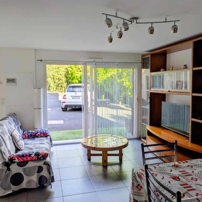 Charmant Appartement avec Terrasse extérieure - Appartamento con 2 Camere da Letto - 13