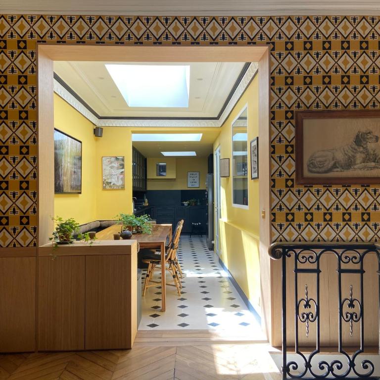Élégant duplex familial avec terrasse Paris centre - Appartement - 16