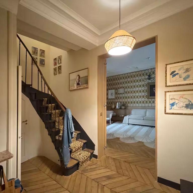 Élégant duplex familial avec terrasse Paris centre - Appartement - 23