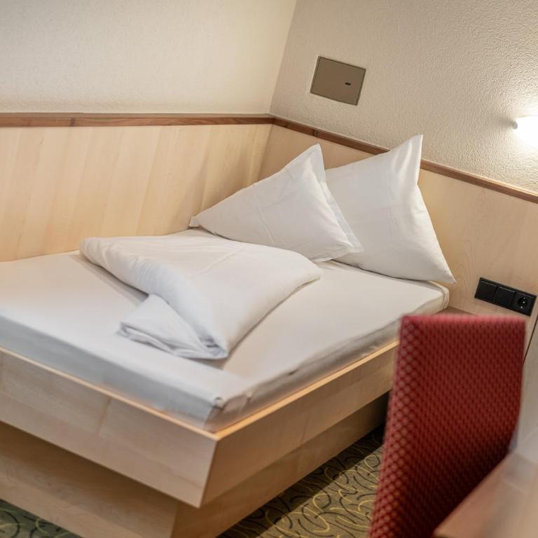 Hotel Schöpf - Mountain Hideaway - Familienzimmer (2 Erwachsene + 2 Kinder bis 5 Jahre) - 8