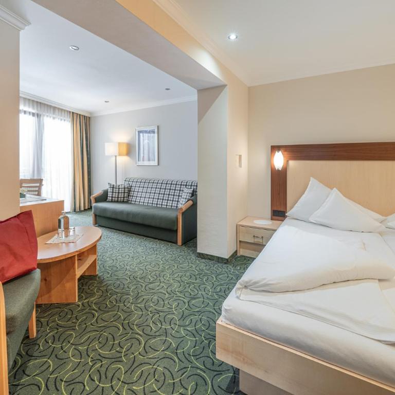 Hotel Schöpf - Mountain Hideaway - Familienzimmer (2 Erwachsene + 2 Kinder bis 5 Jahre) - 4