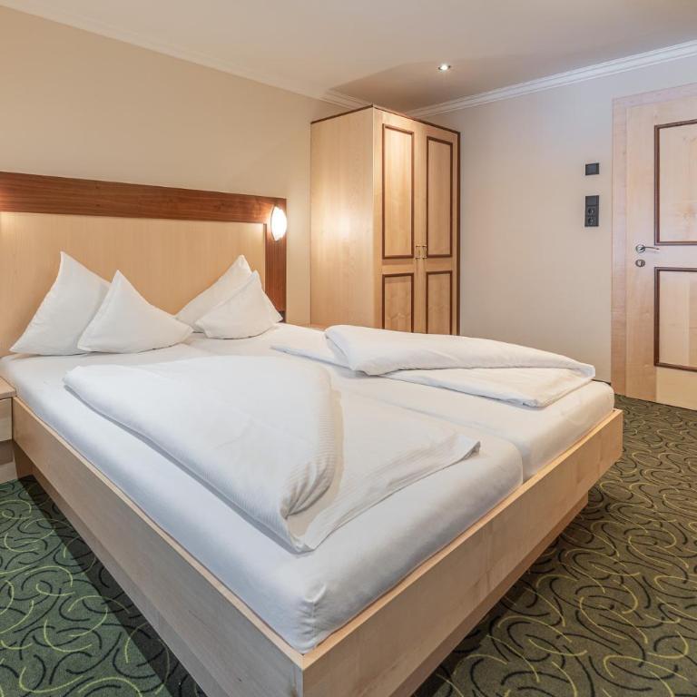 Hotel Schöpf - Mountain Hideaway - Familienzimmer (2 Erwachsene + 2 Kinder bis 5 Jahre) - 14