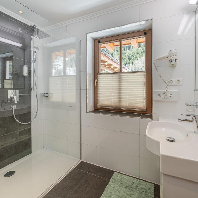 Hotel Schöpf - Mountain Hideaway - Superior Suite - 8