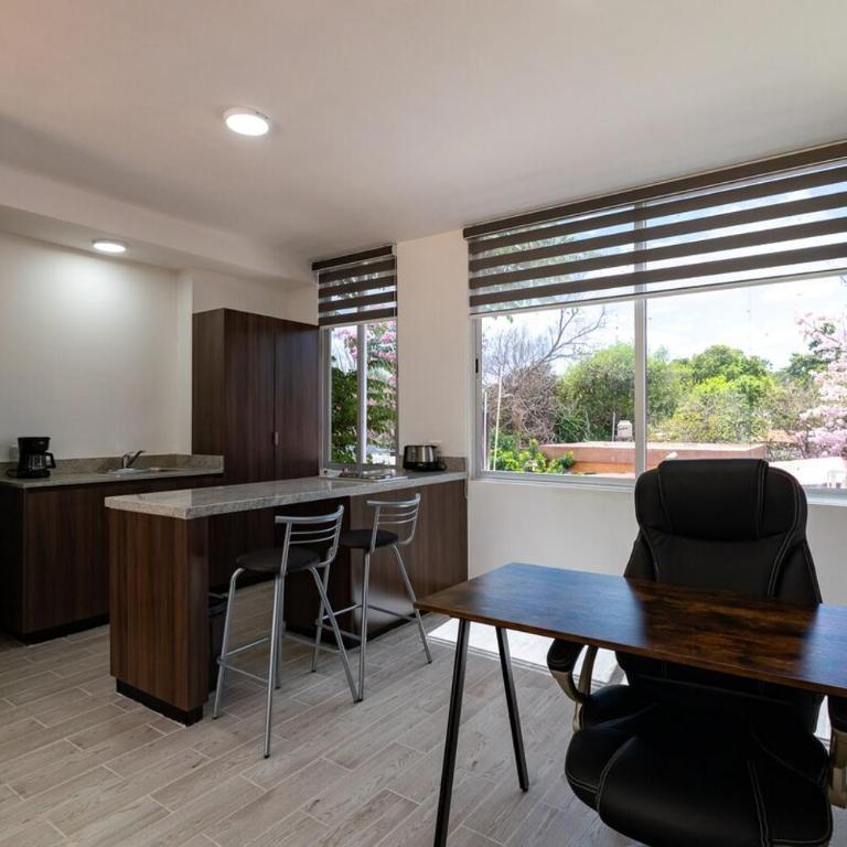 Modern Executive Apartment with Parking - One-Bedroom Apartment - 14
