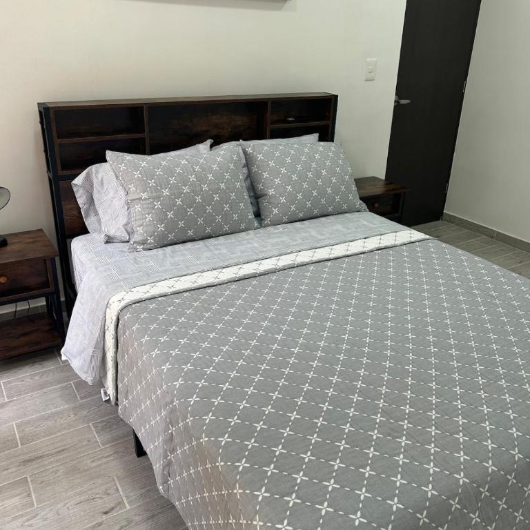 Modern Executive Apartment with Parking - One-Bedroom Apartment - 15
