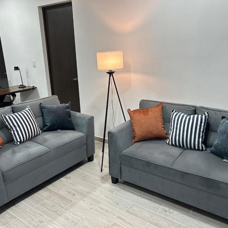 Modern Executive Apartment with Parking - One-Bedroom Apartment - 33