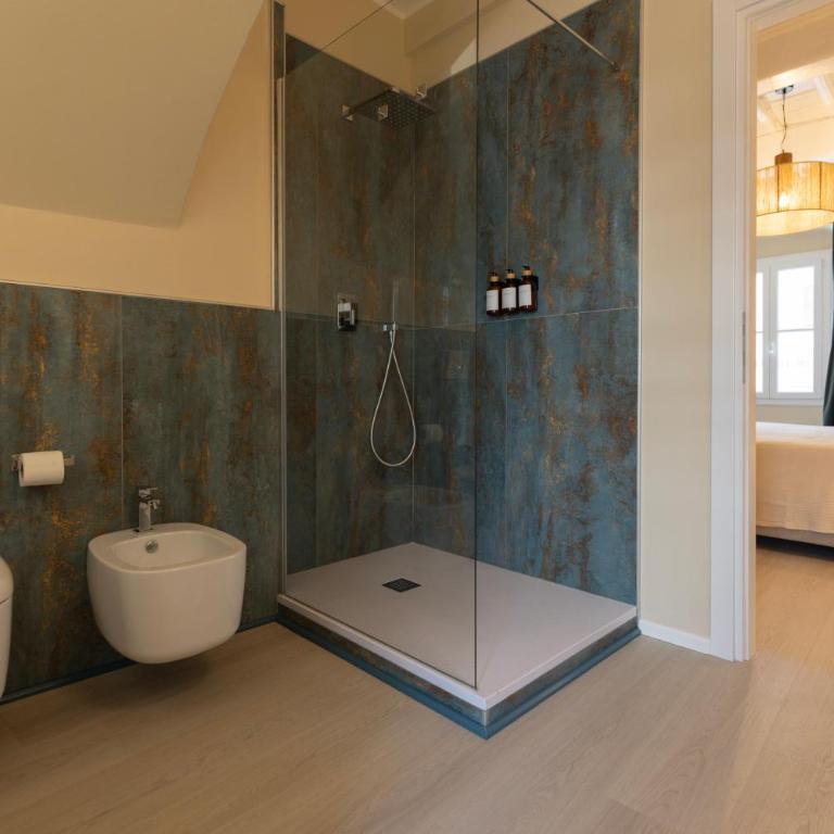 King Rooms - Camera Matrimoniale - 4