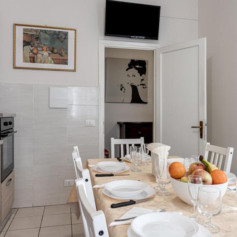 Florentine Gem in city centre - 1 Stop from SMN - Appartamento con 3 Camere da Letto - 29