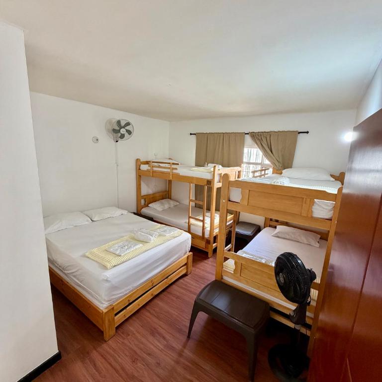 Hostal Beko - 6-Bed Mixed Dormitory Room - 1