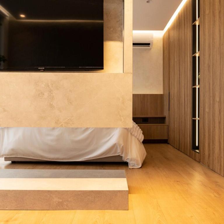 Modern, Fully Equipped and Cozy Loft - Two-Bedroom Apartment - 8