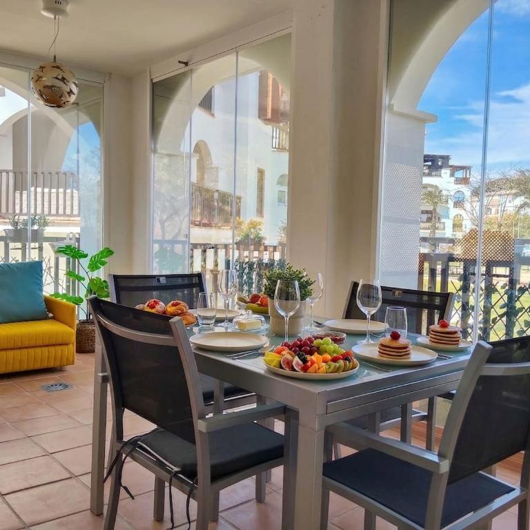 Modern Golf Residence, Disney, Fast WiFi, Pool - Apartamento - 2