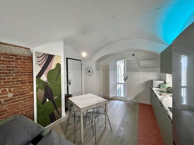 Vanchiglia Design Hideaway. Un'oasi di tranquillità e stile nel cuore di Torino - Apartment - 12