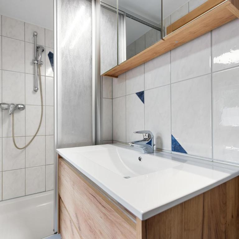 Alpengasthof Draxlerwirt - Deluxe Apartment mit 1 Schlafzimmer und Gartenblick - 11