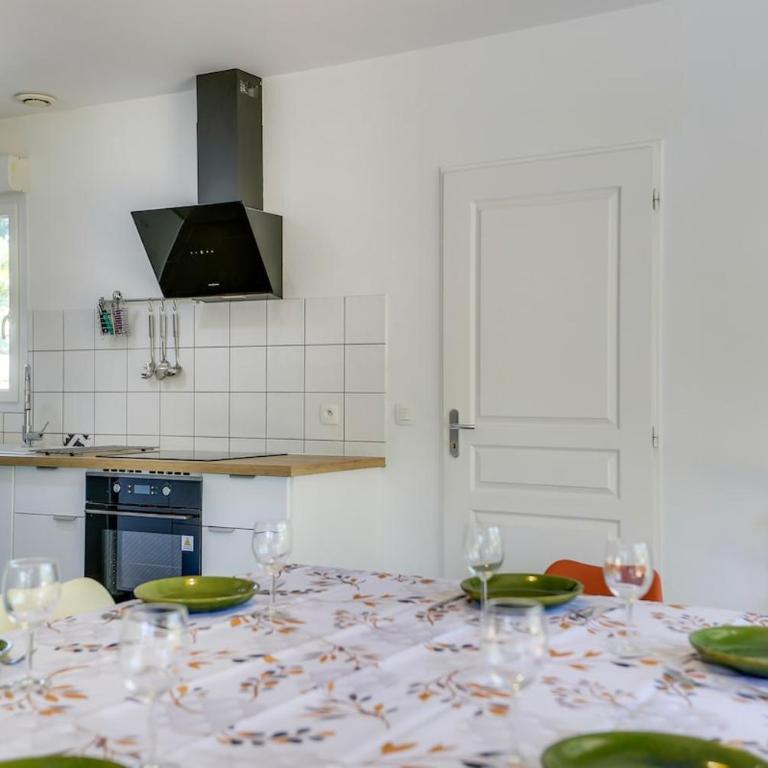 Maison 3 chambres, climatisée, jacuzzi, à 5 mn des plages et du port - Villa 3 Chambres - 9