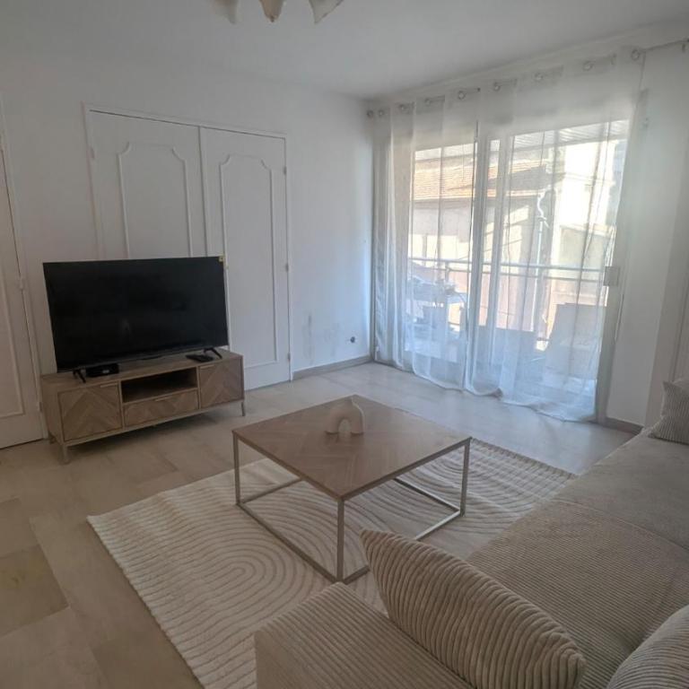 2 pièces proche mer - Appartement 1 Chambre - 6