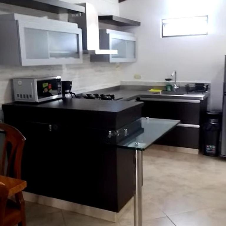 Hermoso apartamento en San Pablo Guayabal 3 - Two-Bedroom Apartment with Balcony - 11