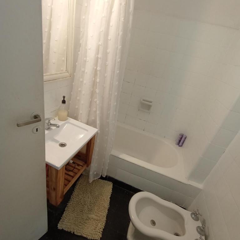 Apartamentos Paraguay Soleado Excelente Ubicacion - Apartamento con balcón - 6