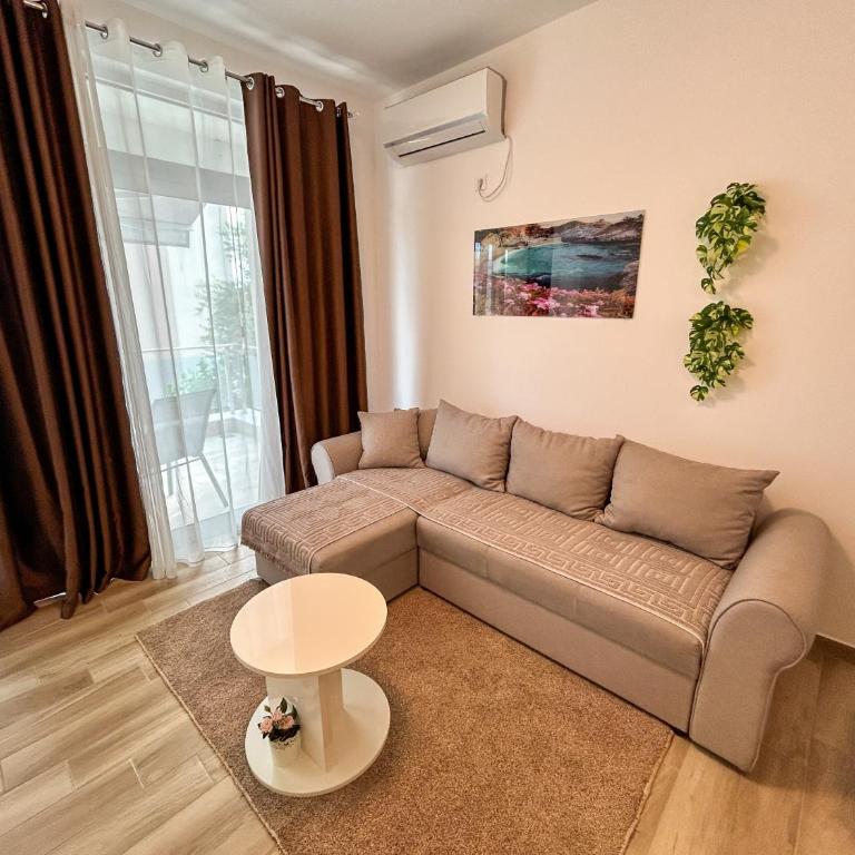 Flabelline Apartments - One-Bedroom Apartment - 7