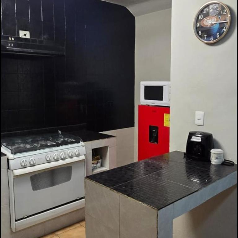 Beautiful house near the Airport and Downtown Monterrey - Casa de 2 dormitorios - 30