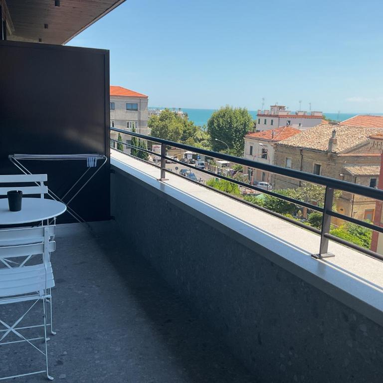 VILLA ACTEA - Deluxe Double Room with Sea View - 4