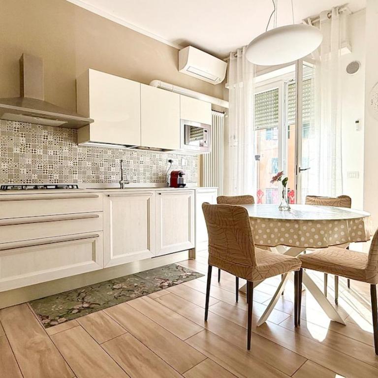 Central Gate La Spezia - Two-Bedroom Apartment - 9